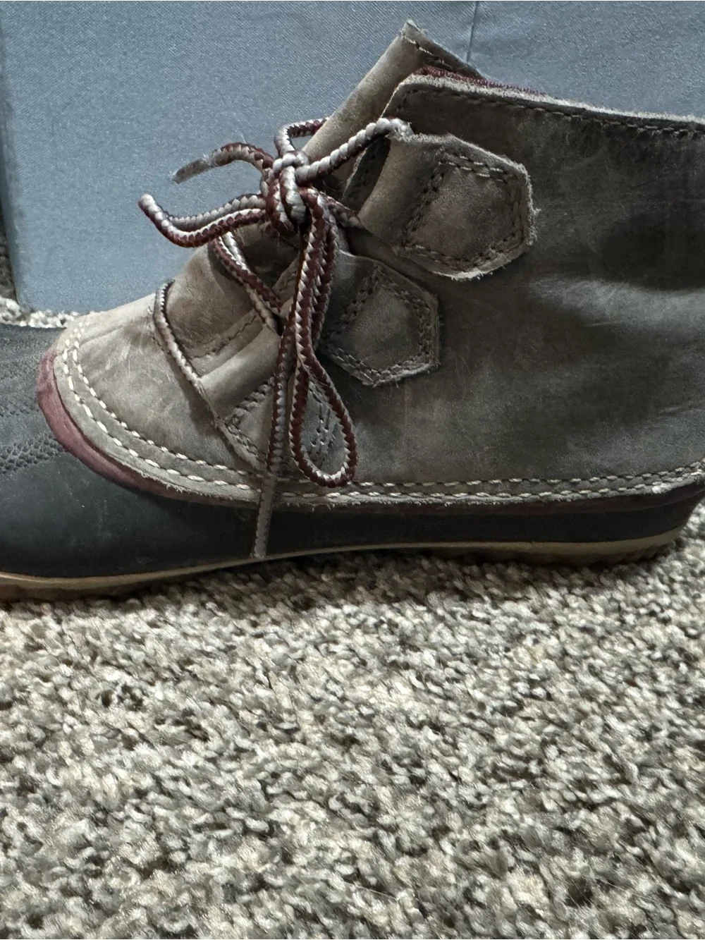 Women’s Sorel Suede Lace-Up rain boots - Gray/maroon